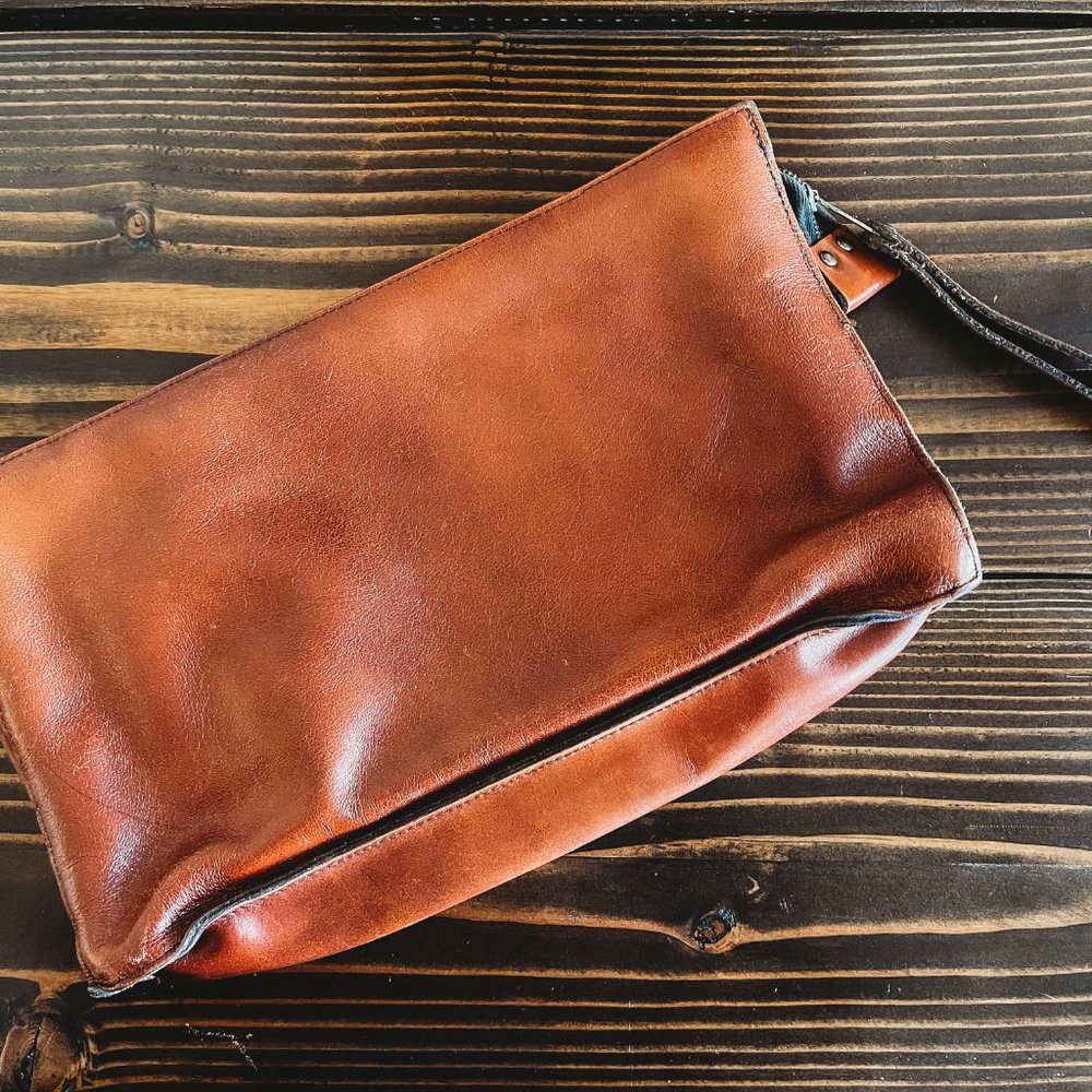 SOLD 🎅🏼 Vintage Brown Leather Clutch Purse Handbag - Picture 4 of 7